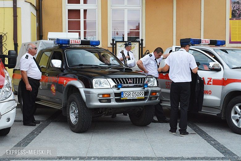 Przekazanie sprzętu dla strażaków OSP
