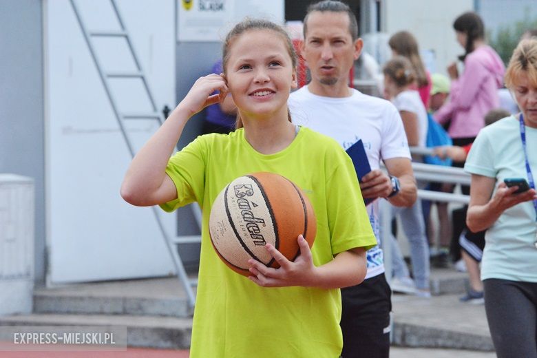 Wspólna zabawa dzieci w Środzie Śląskiej