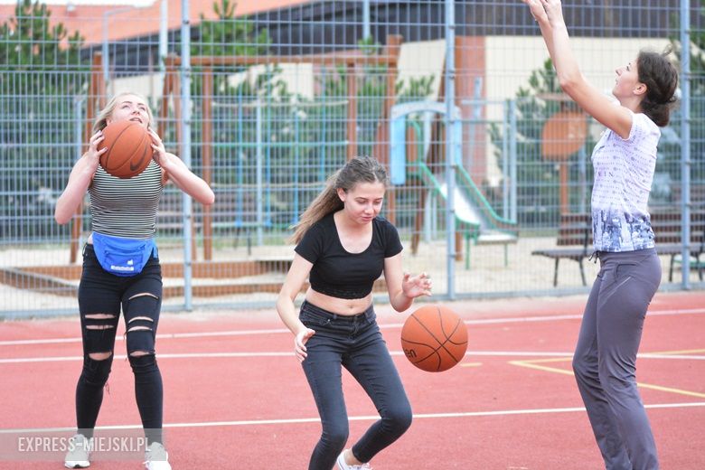 Wspólna zabawa dzieci w Środzie Śląskiej