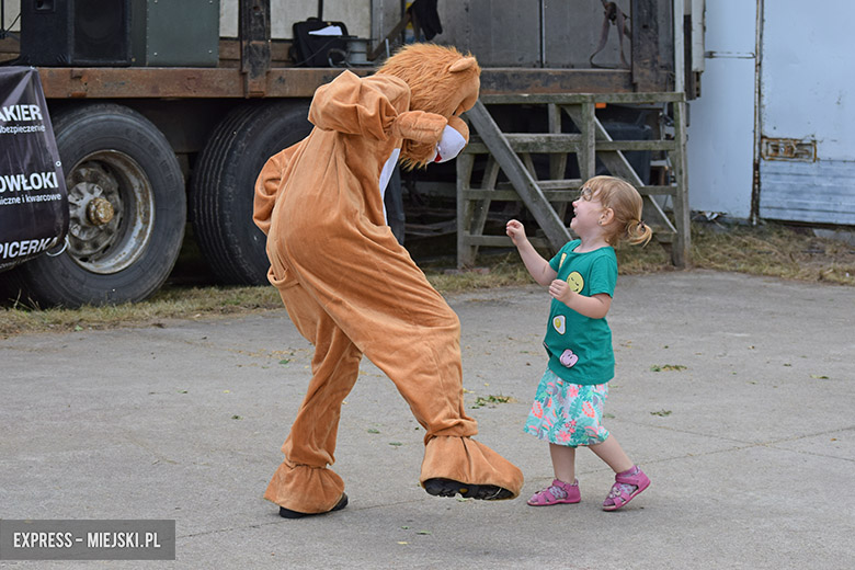 Festyn charytatywny dla Andżeliki w Chmielowie