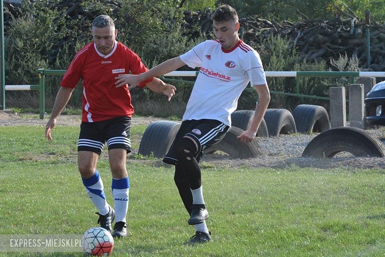 Memoriał w Komornikach