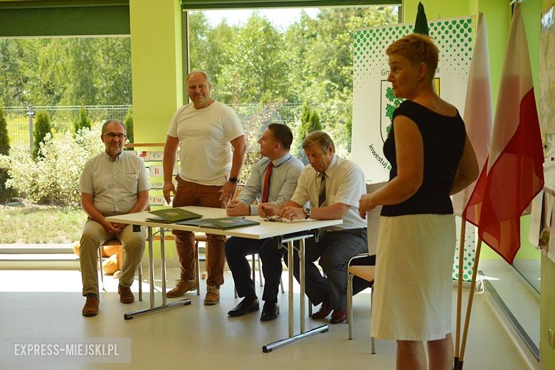 Podpisanie umowy na rozbudowę przedszkola