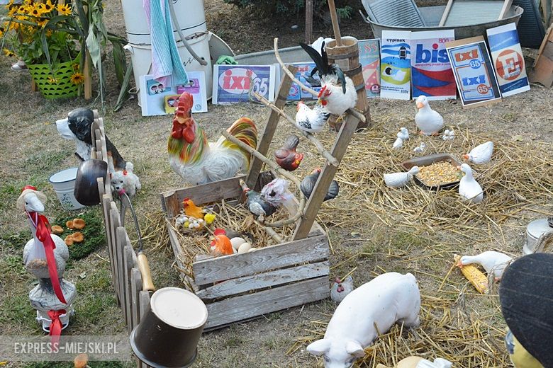 Obrzęd chleba na dożynkach w Miękini