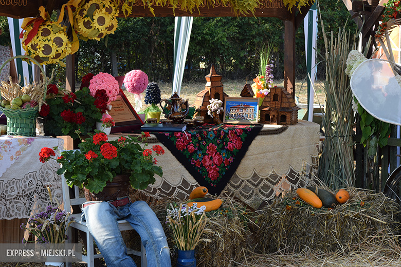 Dożynki gminy Malczyce w tym roku odbył się na klimatycznym terenie w Chomiąży