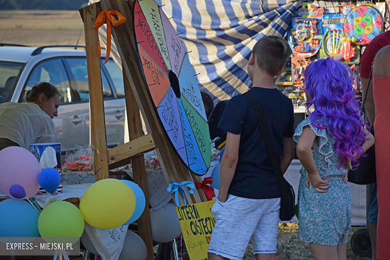 Dożynki gminy Malczyce w tym roku odbył się na klimatycznym terenie w Chomiąży