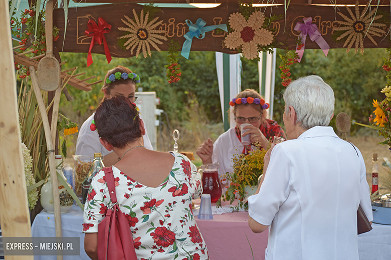 Dożynki gminy Malczyce w tym roku odbył się na klimatycznym terenie w Chomiąży