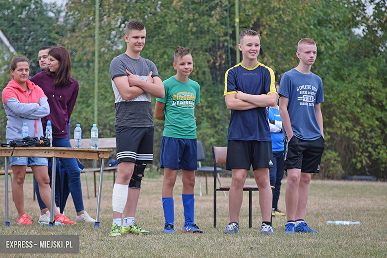 Około 70 młodych zawodników wzięło udział w turnieju piłkarskim w Pichorowicach