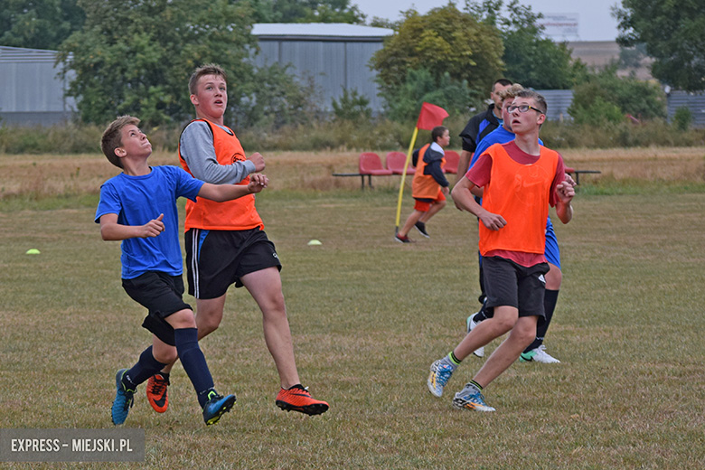 Około 70 młodych zawodników wzięło udział w turnieju piłkarskim w Pichorowicach