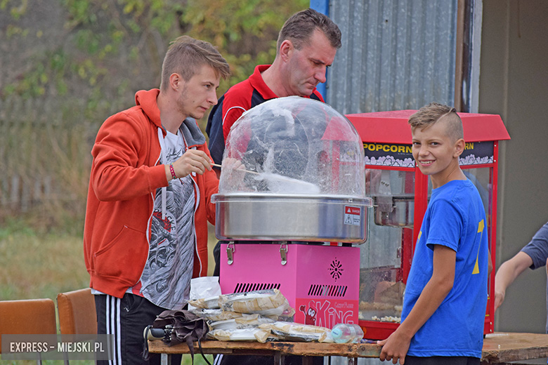 Około 70 młodych zawodników wzięło udział w turnieju piłkarskim w Pichorowicach