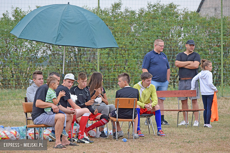 Około 70 młodych zawodników wzięło udział w turnieju piłkarskim w Pichorowicach