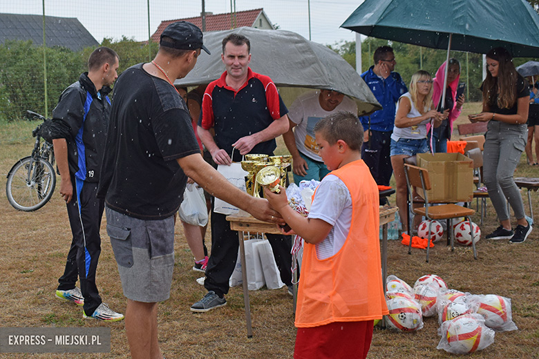 Około 70 młodych zawodników wzięło udział w turnieju piłkarskim w Pichorowicach