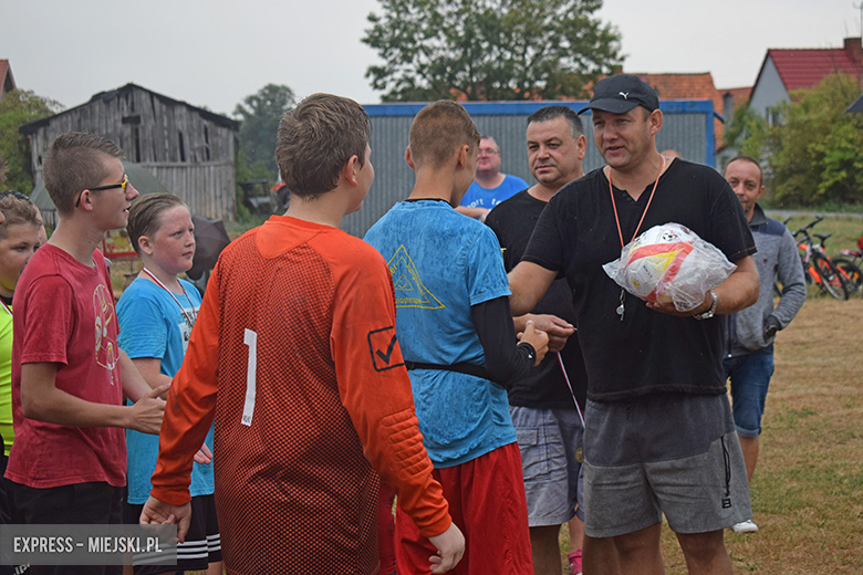 Około 70 młodych zawodników wzięło udział w turnieju piłkarskim w Pichorowicach