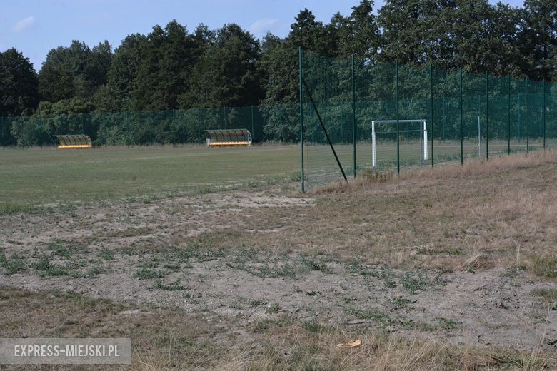 Boisko w Ciechowie - stan na 22 sierpnia 2018 rok
