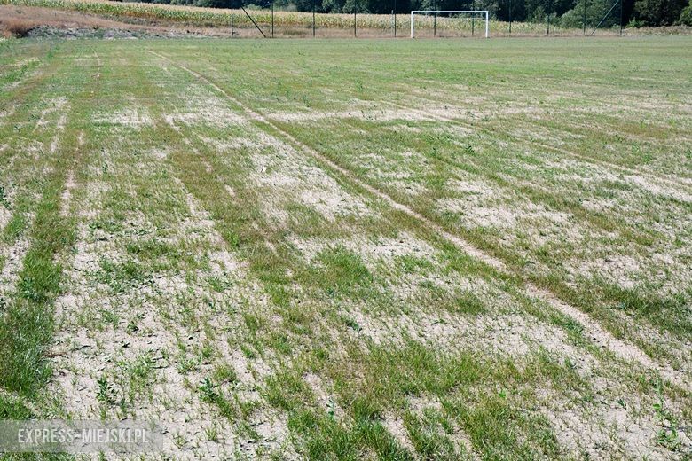 Boisko w Ciechowie - stan na 22 sierpnia 2018 rok