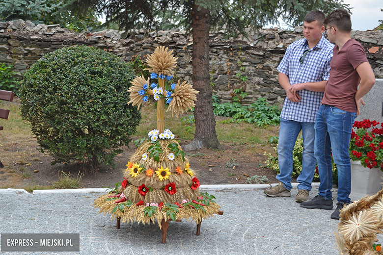 Uroczyste obchody gminny dożynek w Kostomłotach