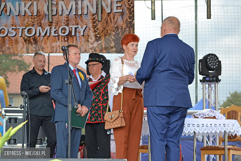 Uroczyste obchody gminny dożynek w Kostomłotach