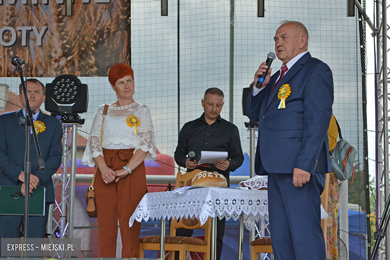 Uroczyste obchody gminny dożynek w Kostomłotach