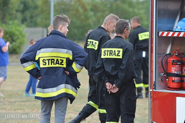 Strażacy przygotowali pokazy dla dzieci i młodzieży