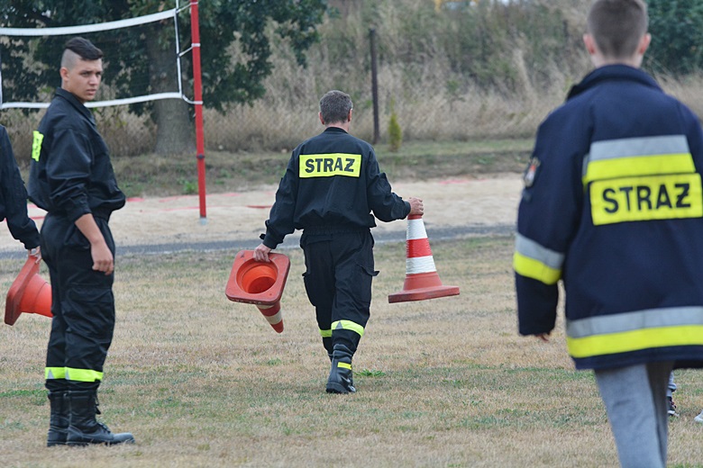 Strażacy przygotowali pokazy dla dzieci i młodzieży