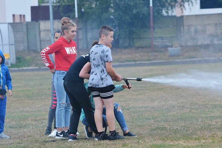 Strażacy przygotowali pokazy dla dzieci i młodzieży