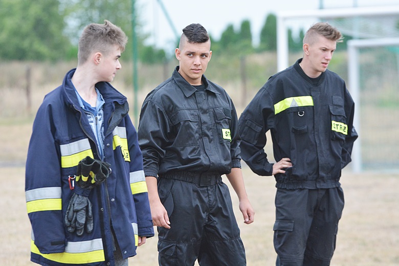 Strażacy przygotowali pokazy dla dzieci i młodzieży