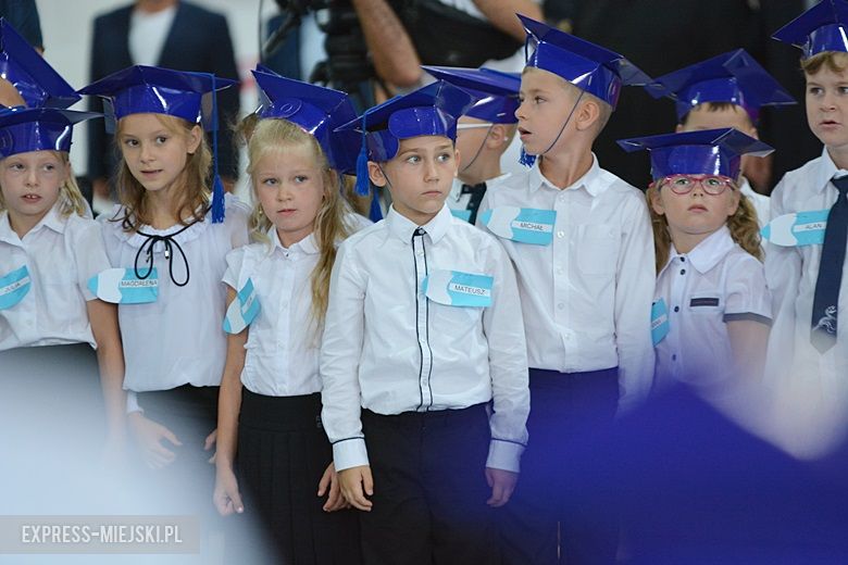 Uroczyste rozpoczęcie nowego roku szkolnego w Lutyni