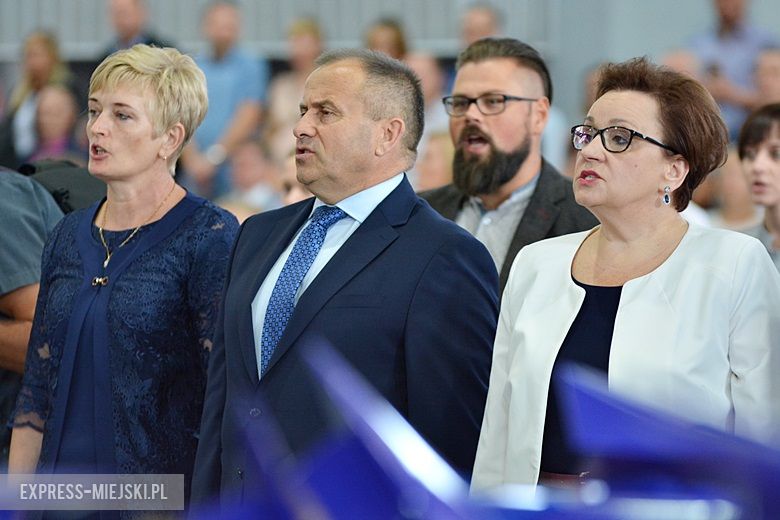 Uroczyste rozpoczęcie nowego roku szkolnego w Lutyni