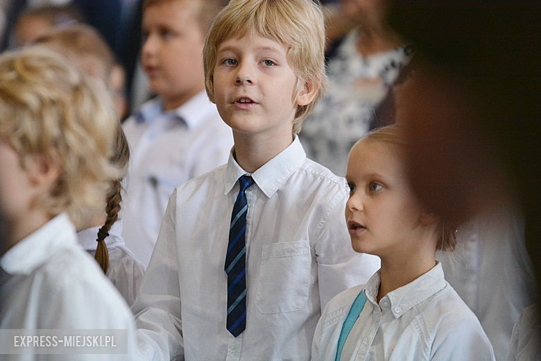 Uroczyste rozpoczęcie nowego roku szkolnego w Lutyni