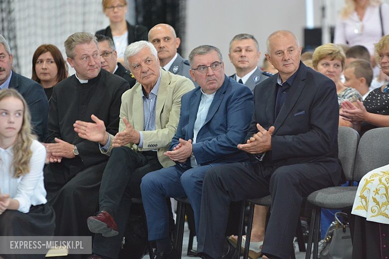 Uroczyste rozpoczęcie nowego roku szkolnego w Lutyni