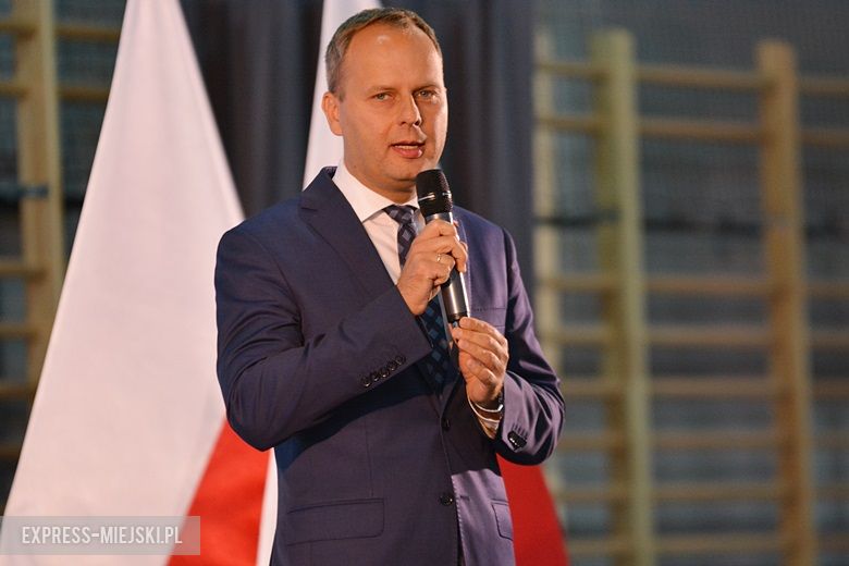 Uroczyste rozpoczęcie nowego roku szkolnego w Lutyni