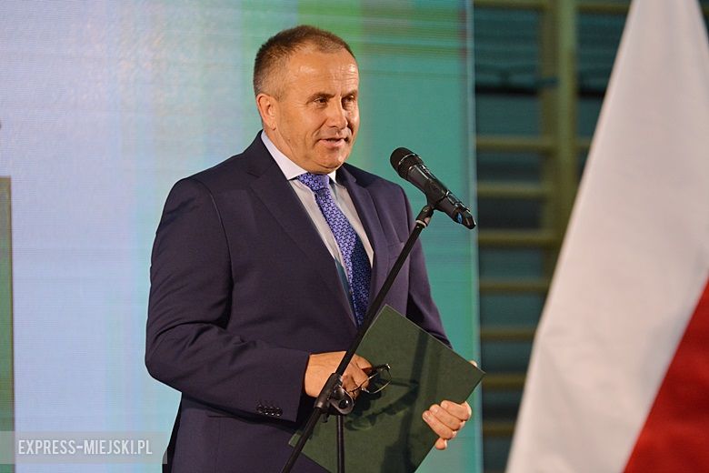 Uroczyste rozpoczęcie nowego roku szkolnego w Lutyni