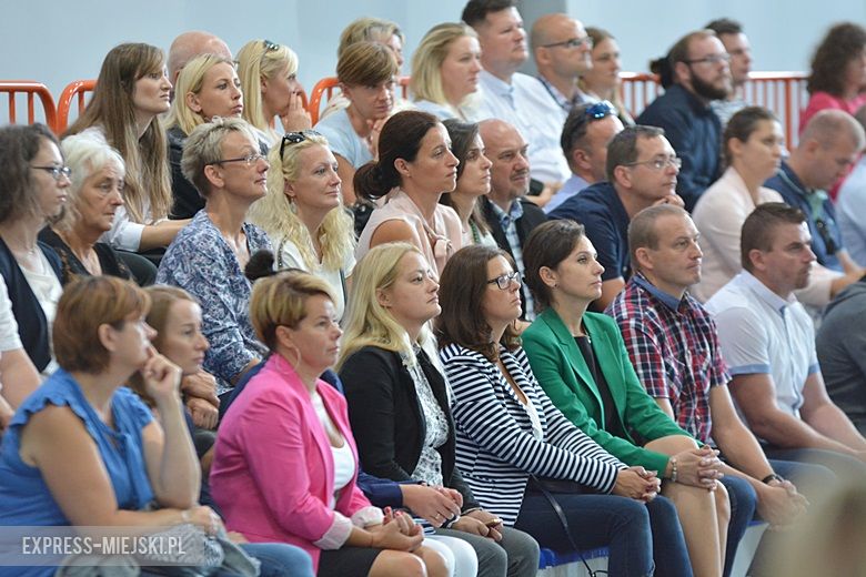 Uroczyste rozpoczęcie nowego roku szkolnego w Lutyni
