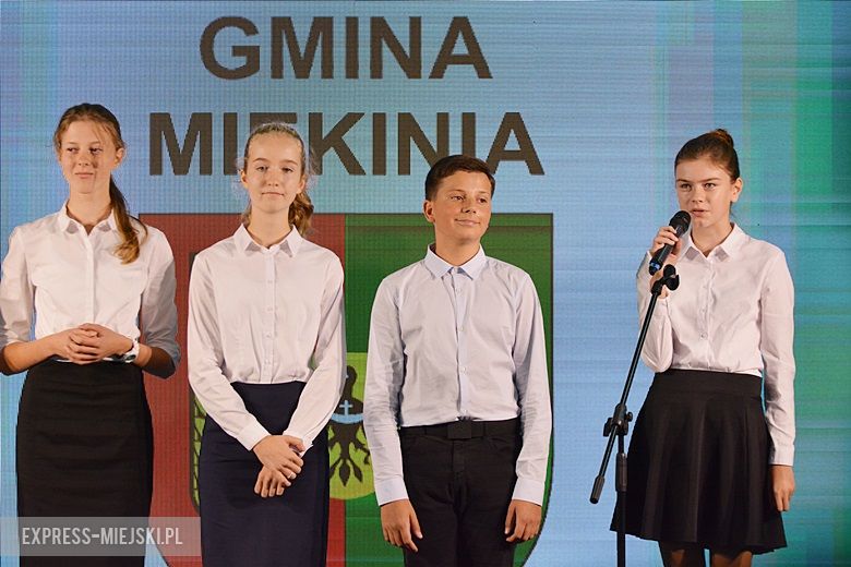 Uroczyste rozpoczęcie nowego roku szkolnego w Lutyni