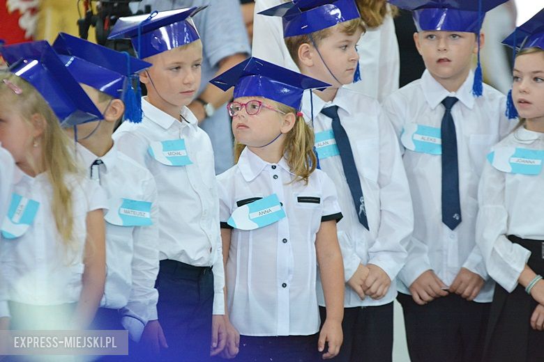 Uroczyste rozpoczęcie nowego roku szkolnego w Lutyni