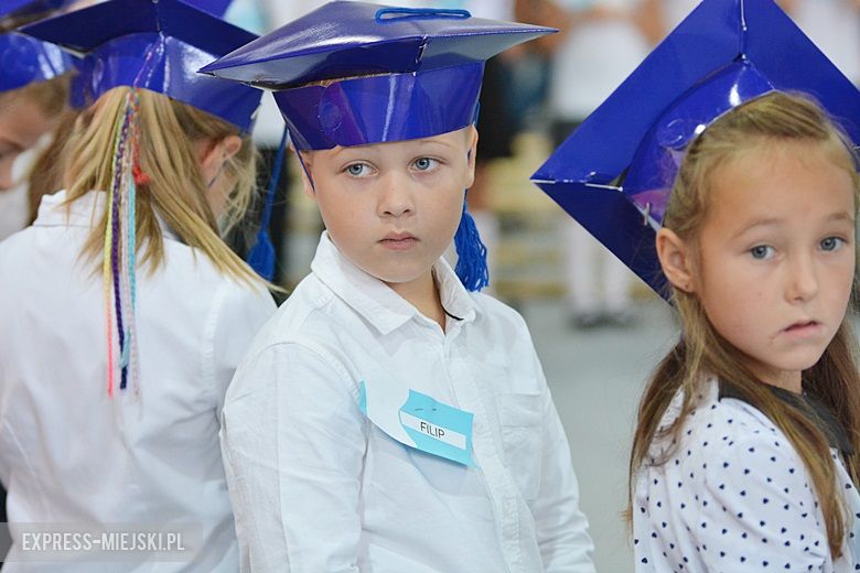 Uroczyste rozpoczęcie nowego roku szkolnego w Lutyni