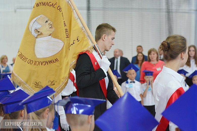Uroczyste rozpoczęcie nowego roku szkolnego w Lutyni