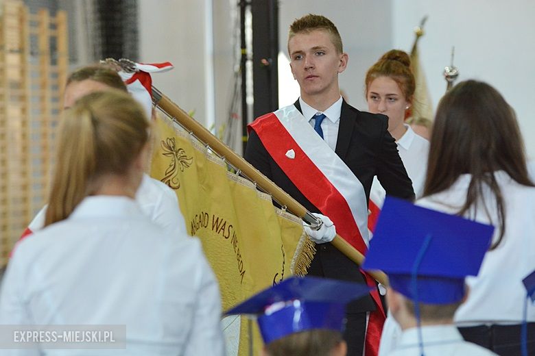 Uroczyste rozpoczęcie nowego roku szkolnego w Lutyni