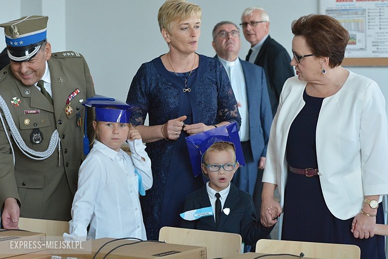 Uroczyste rozpoczęcie nowego roku szkolnego w Lutyni