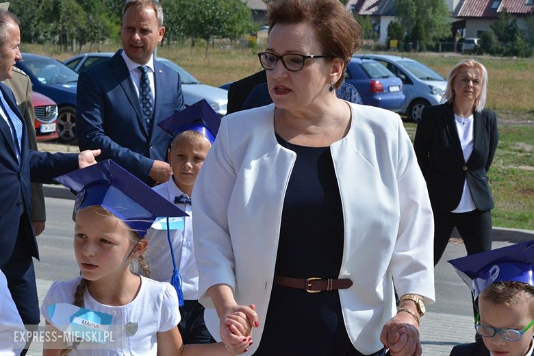 Uroczyste rozpoczęcie nowego roku szkolnego w Lutyni