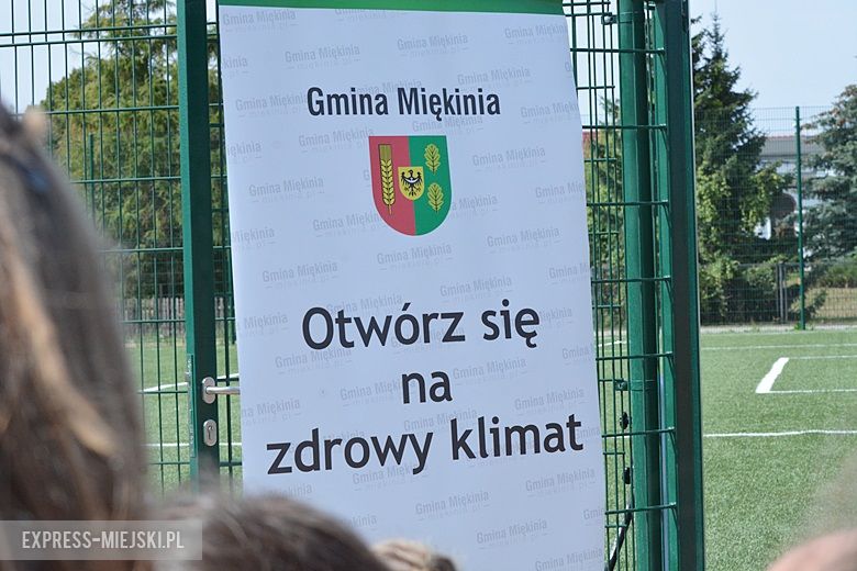 Oficjalne otwarcie orlika w Miękini