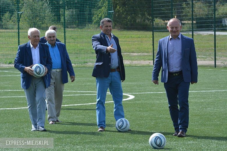 Oficjalne otwarcie orlika w Miękini