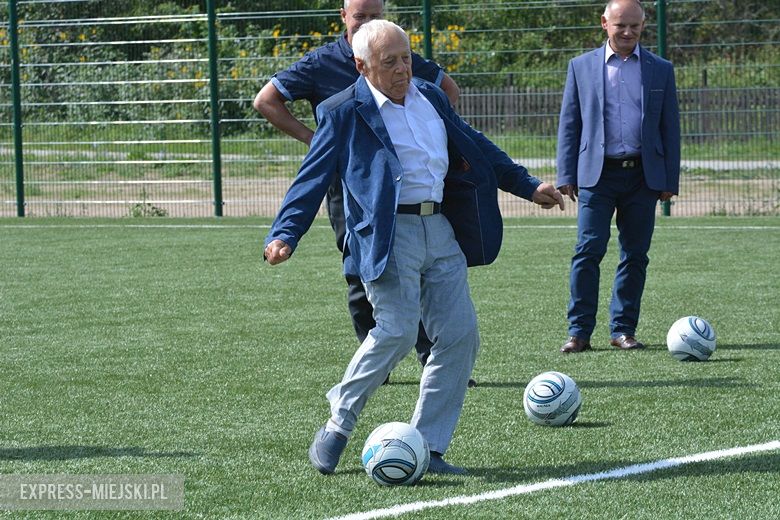 Oficjalne otwarcie orlika w Miękini