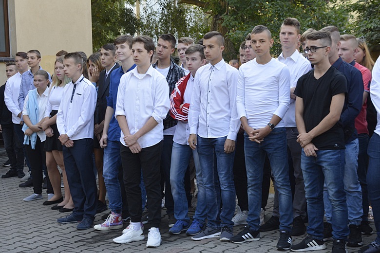 Rozpoczęcie roku szkolnego w PZSP nr 2 w Środzie Śląskiej