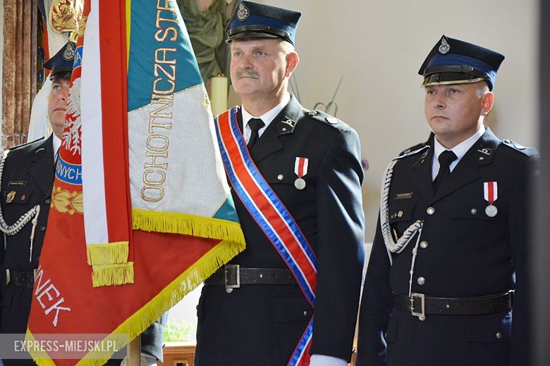 Przekazanie sztandaru strażakom z OSP Głoska