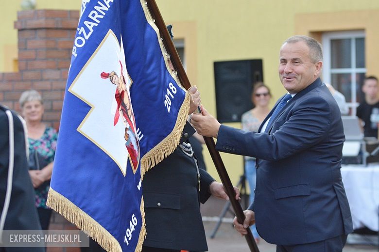 Przekazanie sztandaru strażakom z OSP Głoska