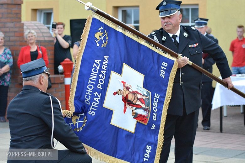 Przekazanie sztandaru strażakom z OSP Głoska