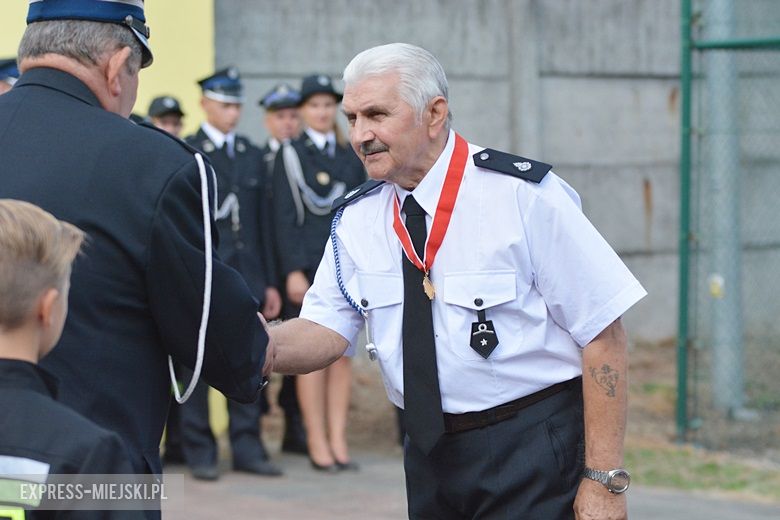 Przekazanie sztandaru strażakom z OSP Głoska