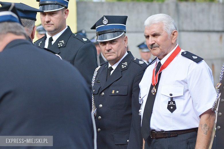 Przekazanie sztandaru strażakom z OSP Głoska