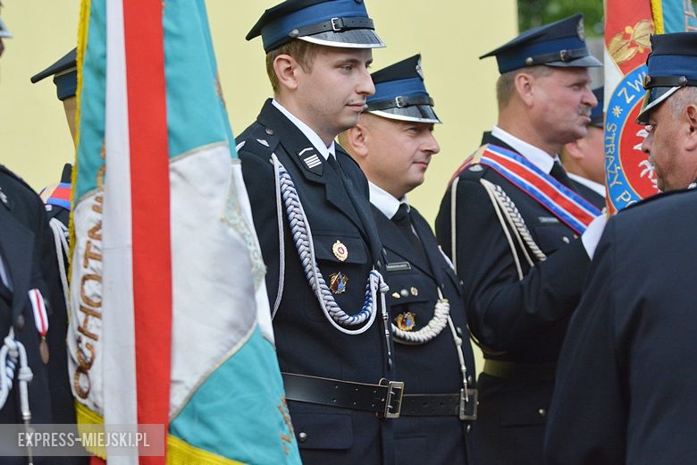 Przekazanie sztandaru strażakom z OSP Głoska