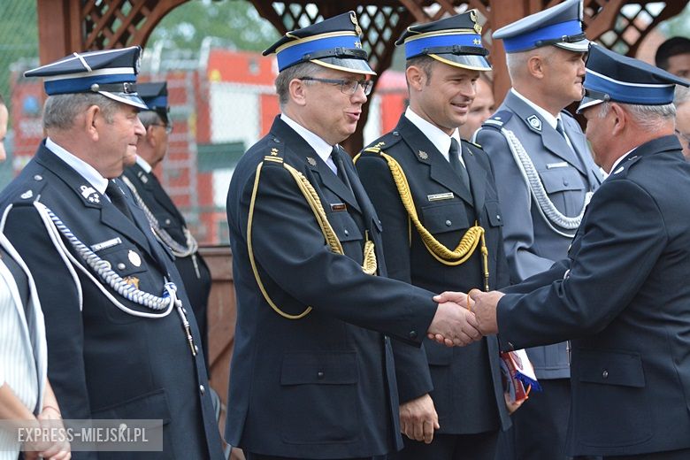 Przekazanie sztandaru strażakom z OSP Głoska